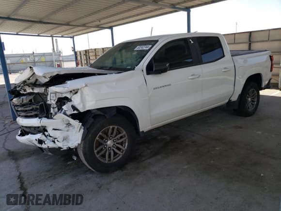 ✅ 2023 Chevrolet Colorado 2WD LT • VIN: 1GCPSCEK9P1236171 • Лот: 63242744. Опубликован ранее на Copart с пробегом 10 069 миль. Бесплатный доступ к архиву аукционных продаж из США и подробный отчёт об истории автомобиля на DreamBid. Изображение 1.