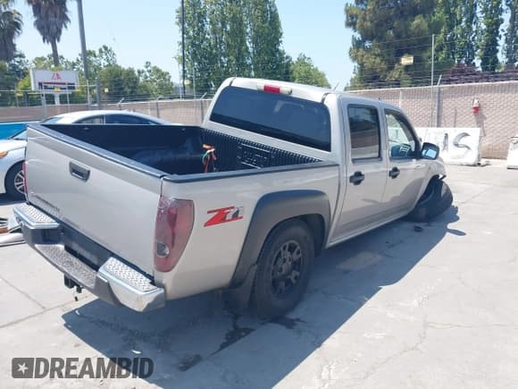 ✅ 2005 Chevrolet Colorado 1SF LS Z71 • VIN: 1GCDS136758134742 • Лот: 40393796. Опубликован ранее на IAAI с пробегом 101 475 миль. Бесплатный доступ к архиву аукционных продаж из США и подробный отчёт об истории автомобиля на DreamBid. Изображение 4.