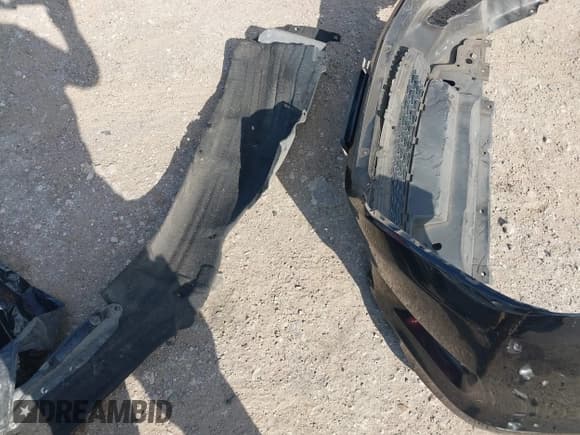 ✅ 2015 Honda Accord • VIN: 1HGCR6F33FA013191 • Lot: 42908217. Listed on IAAI with 129,004 mi. Free auction sales archive from the USA and detailed vehicle history report at DreamBid. Image 12.