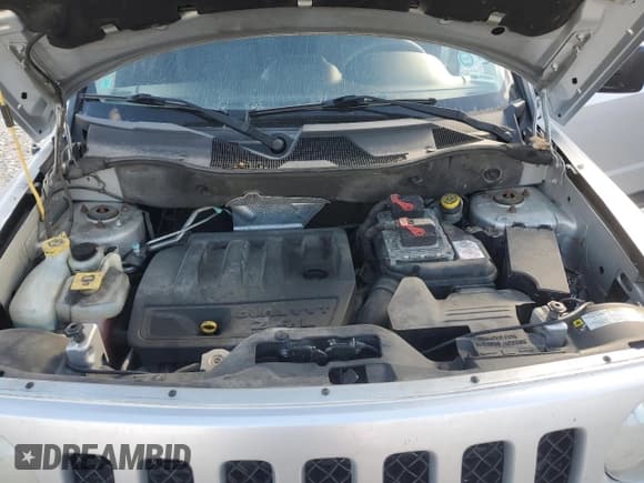 ✅ 2012 Jeep Patriot Sport • VIN: 1C4NJRBB8CD564501 • Lot: 90672345. Wystawiony na Copart z przebiegiem 129 175 mil. Bezpłatny archiwum sprzedaży aukcyjnych z USA i szczegółowy raport historii pojazdu na DreamBid. Zdjęcie 12.