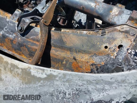 ✅ 2012 BMW 3 Series 328i • VIN: WBADW3C51CE824196 • Lot: 42012493. Listed on IAAI with Not provided. Free auction sales archive from the USA and detailed vehicle history report at DreamBid. Image 9.