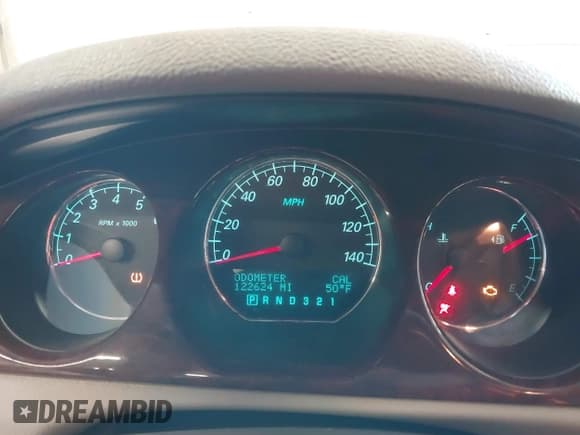 ✅ 2006 Buick Lucerne CX • VIN: 1G4HP57216U172618 • Lot: 43537360. Wystawiony na IAAI z przebiegiem 122 624 mil. Bezpłatny archiwum sprzedaży aukcyjnych z USA i szczegółowy raport historii pojazdu na DreamBid. Zdjęcie 7.