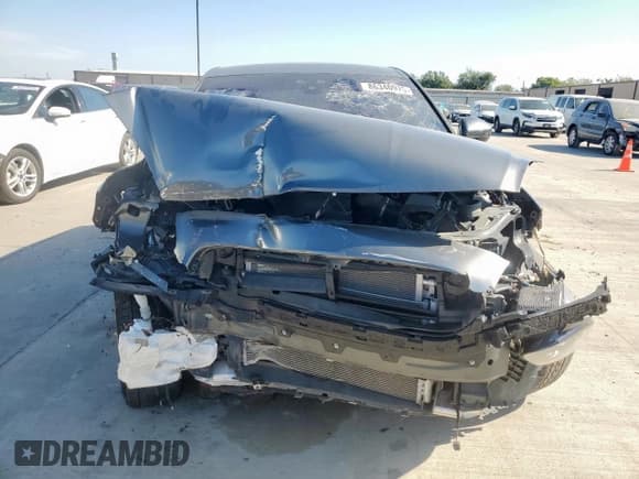 ✅ 2020 Jaguar E-Pace SE • VIN: SADFP2FX1L1014322 • Lot: 86340975. Wystawiony na Copart z przebiegiem 11 697 mil. Bezpłatny archiwum sprzedaży aukcyjnych z USA i szczegółowy raport historii pojazdu na DreamBid. Zdjęcie 5.