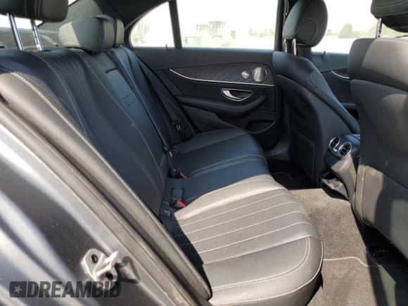 ✅ 2021 Mercedes-Benz E 350 • VIN: W1KZF8DB6MA996944 • Лот: 69619043. Опубликован ранее на Copart с пробегом 19 739 миль. Бесплатный доступ к архиву аукционных продаж из США и подробный отчёт об истории автомобиля на DreamBid. Изображение 10.