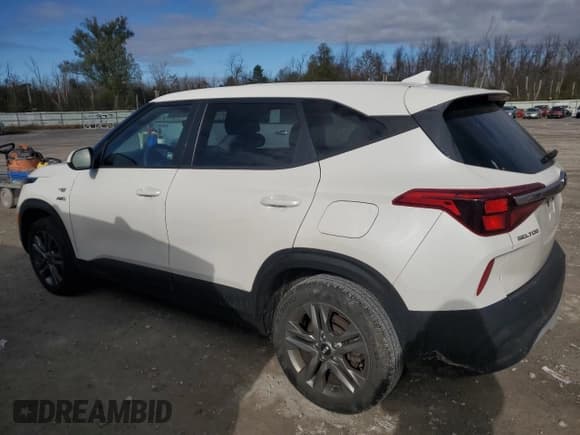 ✅ 2021 Kia Seltos LX • VIN: KNDEPCAA5M7167736 • Лот: 90015385. Опубликован ранее на Copart с пробегом 32 953 миль. Бесплатный доступ к архиву аукционных продаж из США и подробный отчёт об истории автомобиля на DreamBid. Изображение 2.