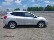 ✅ 2013 Nissan Rogue SV • VIN: JN8AS5MT0DW011703 • Lot: 42498110. Wystawiony na IAAI z przebiegiem 79 293 mil. Bezpłatny archiwum sprzedaży aukcyjnych z USA i szczegółowy raport historii pojazdu na DreamBid. Zdjęcie 13.