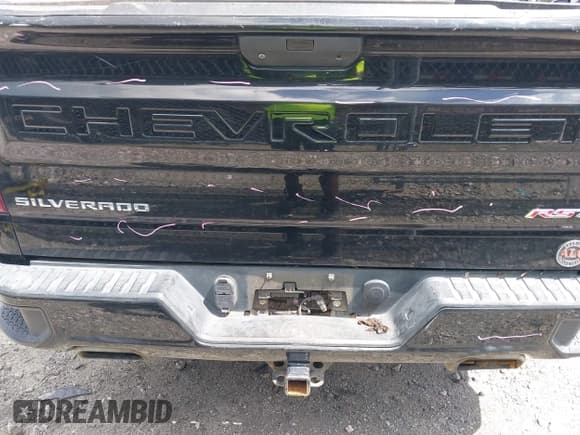 ✅ 2020 Chevrolet Silverado 1500 RST • VIN: 1GCUYEED4LZ172566 • Lot: 42739884. Wystawiony na IAAI z przebiegiem 115 543 mil. Bezpłatny archiwum sprzedaży aukcyjnych z USA i szczegółowy raport historii pojazdu na DreamBid. Zdjęcie 16.