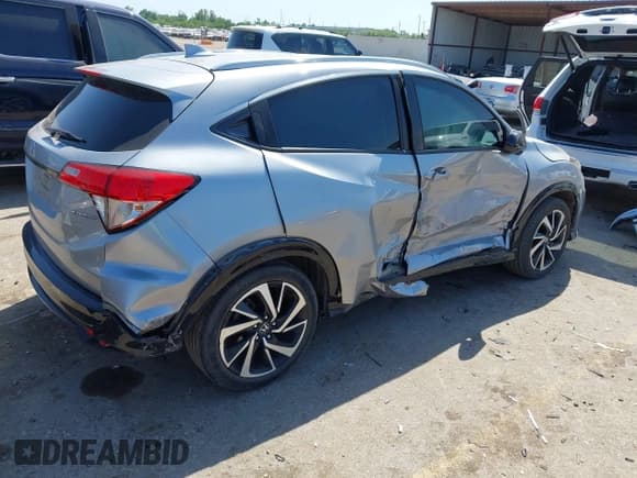 ✅ 2020 Honda HR-V Sport • VIN: 3CZRU5H17LM717142 • Лот: 42015126. Опубликован ранее на IAAI с пробегом 46 663 миль. Бесплатный доступ к архиву аукционных продаж из США и подробный отчёт об истории автомобиля на DreamBid. Изображение 4.