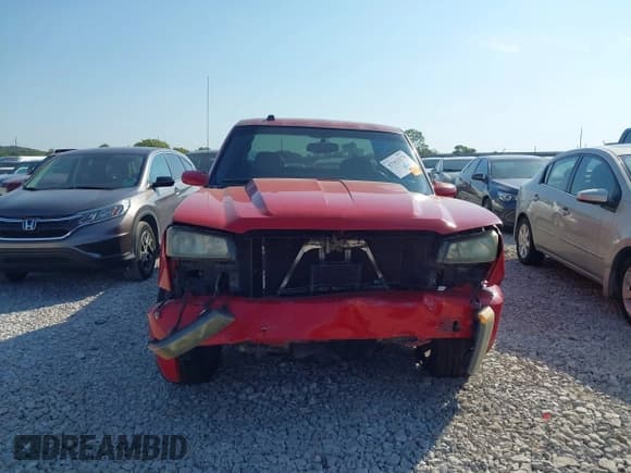 ✅ 2004 Chevrolet Silverado SS • VIN: 2GCEK19N141189997 • Лот: 43363178. Опубликован ранее на IAAI с пробегом 177 553 миль. Бесплатный доступ к архиву аукционных продаж из США и подробный отчёт об истории автомобиля на DreamBid. Изображение 13.