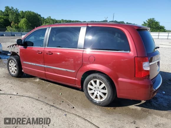 ✅ 2011 Chrysler Town & Country Touring L • VIN: 2A4RR8DG0BR617615 • Lot: 58166175. Wystawiony na Copart z przebiegiem 116 461 mil. Bezpłatny archiwum sprzedaży aukcyjnych z USA i szczegółowy raport historii pojazdu na DreamBid. Zdjęcie 2.