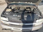 ✅ 2004 Chevrolet Suburban LS • VIN: 3GNFK16T74G235158 • Лот: 43622160. Опубликован ранее на IAAI с пробегом 248 014 миль. Бесплатный доступ к архиву аукционных продаж из США и подробный отчёт об истории автомобиля на DreamBid. Изображение 10.