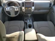 ✅ 2019 Nissan Frontier SV • VIN: 1N6DD0ER9KN760587 • Lot: 51169305. Wystawiony na Copart z przebiegiem 78 996 mil. Bezpłatny archiwum sprzedaży aukcyjnych z USA i szczegółowy raport historii pojazdu na DreamBid. Zdjęcie 8.