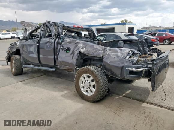 ✅ 2015 Chevrolet Silverado 2500HD LT • VIN: 1GC2KVE81FZ118528 • Лот: 69119535. Опубликован ранее на Copart с пробегом 205 366 миль. Бесплатный доступ к архиву аукционных продаж из США и подробный отчёт об истории автомобиля на DreamBid. Изображение 2.