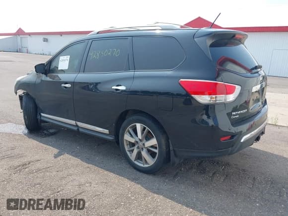✅ 2015 Nissan Pathfinder Platinum • VIN: 5N1AR2MM8FC720510 • Lot: 42850270. Listed on IAAI with Not provided. Free auction sales archive from the USA and detailed vehicle history report at DreamBid. Image 3.