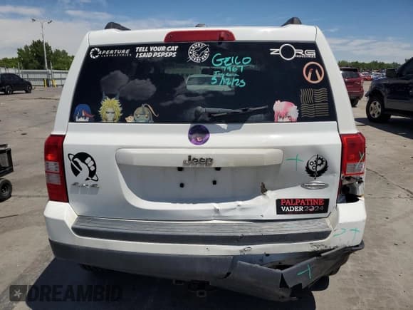 ✅ 2016 Jeep Patriot High Altitude • VIN: 1C4NJRFB8GD709309 • Lot: 57939705. Listed on Copart with 83,818 mi. Free auction sales archive from the USA and detailed vehicle history report at DreamBid. Image 6.