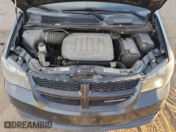 ✅ 2018 Dodge Grand Caravan SE Plus • VIN: 2C4RDGBG1JR244066 • Lot: 91728655. Wystawiony na Copart z przebiegiem 214 340 mil. Bezpłatny archiwum sprzedaży aukcyjnych z USA i szczegółowy raport historii pojazdu na DreamBid. Zdjęcie 12.