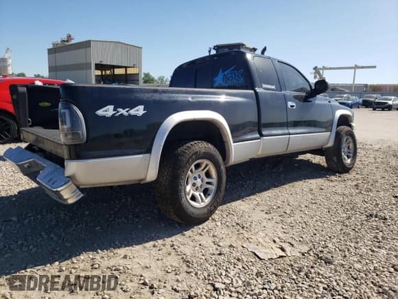 ✅ 2004 Dodge Dakota SLT • VIN: 1D7HG42N84S704560 • Lot: 53913844. Listed on Copart with 69,961 mi. Free auction sales archive from the USA and detailed vehicle history report at DreamBid. Image 3.