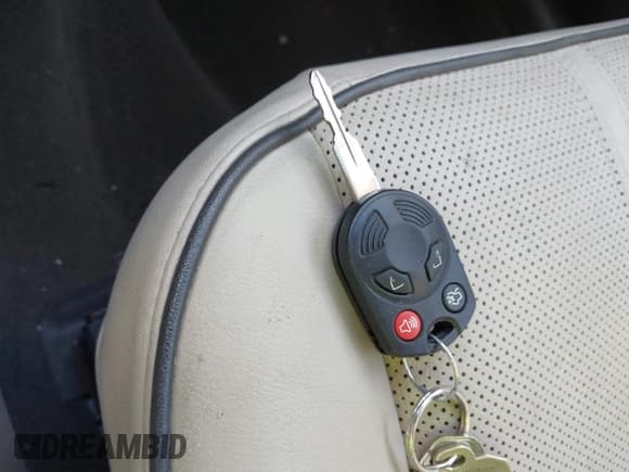 ✅ 2012 Lincoln MKZ • VIN: 3LNHL2GC1CR825793 • Lot: 43700213. Listed on IAAI with 44,126 mi. Free auction sales archive from the USA and detailed vehicle history report at DreamBid. Image 11.