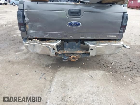 ✅ 2014 Ford F-250 King Ranch • VIN: 1FT7W2B60EEA34072 • Lot: 43450677. Wystawiony na IAAI z przebiegiem Nie podano. Bezpłatny archiwum sprzedaży aukcyjnych z USA i szczegółowy raport historii pojazdu na DreamBid. Zdjęcie 16.