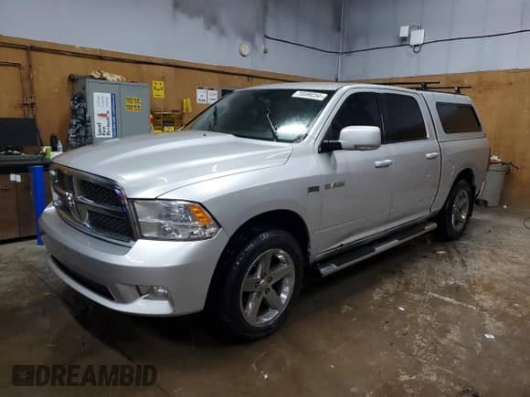 ✅ 2009 Dodge 1500 Laramie • VIN: 1D3HV13T39J524662 • Лот: 75599254. Размещён на Copart с пробегом 262 735 миль миль. Получите бесплатный доступ к архиву аукционных продаж из США и посмотрите подробный отчёт об истории автомобиля на DreamBid. Изображение 1.
