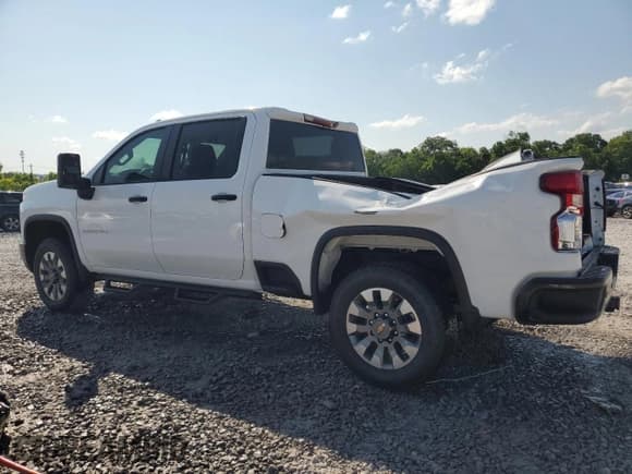 ✅ 2025 Chevrolet Silverado 2500HD Custom • VIN: 2GC4KME72S1133391 • Lot: 59911755. Wystawiony na Copart z przebiegiem 3 522 mil. Bezpłatny archiwum sprzedaży aukcyjnych z USA i szczegółowy raport historii pojazdu na DreamBid. Zdjęcie 2.