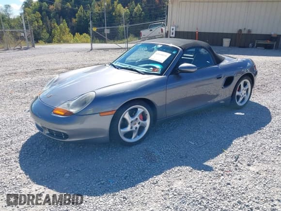 ✅ 2001 Porsche Boxster S • VIN: WP0CB29801U664773 • Лот: 43440031. Опубликован ранее на IAAI с пробегом 75 593 миль. Бесплатный доступ к архиву аукционных продаж из США и подробный отчёт об истории автомобиля на DreamBid. Изображение 2.