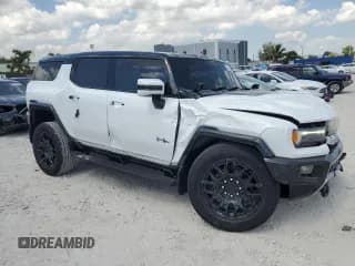 ✅ 2024 GMC Hummer EV 2X • VIN: 1GKB0NDE7RU110047 • Lot: 56966255. Listed on Copart with 15,940 mi. Free auction sales archive from the USA and detailed vehicle history report at DreamBid. Image 4.