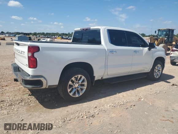 ✅ 2020 Chevrolet Silverado 1500 LTZ • VIN: 3GCUYGED2LG123331 • Lot: 70589135. Wystawiony na Copart z przebiegiem 35 046 mil. Bezpłatny archiwum sprzedaży aukcyjnych z USA i szczegółowy raport historii pojazdu na DreamBid. Zdjęcie 3.