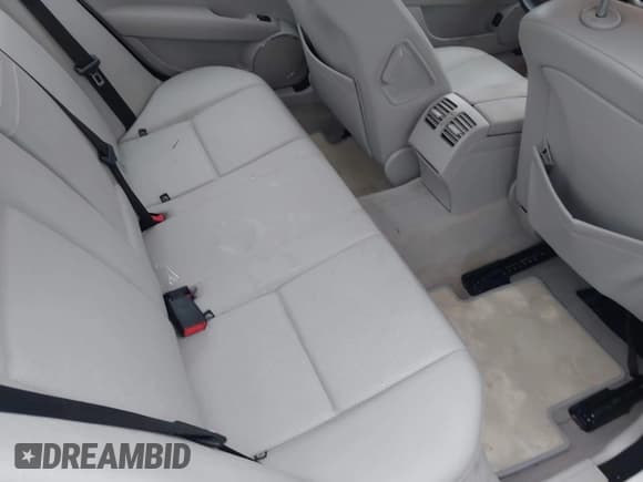 ✅ 2009 Mercedes-Benz C 300 Sport • VIN: WDDGF54X99R054946 • Lot: 42899460. Listed on IAAI with 83,222 mi. Free auction sales archive from the USA and detailed vehicle history report at DreamBid. Image 8.