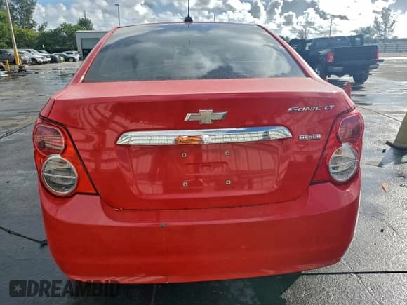 ✅ 2015 Chevrolet Sonic LT • VIN: 1G1JC5SB4F4156401 • Лот: 94324565. Опубликован ранее на Copart с пробегом 96 934 миль. Бесплатный доступ к архиву аукционных продаж из США и подробный отчёт об истории автомобиля на DreamBid. Изображение 6.