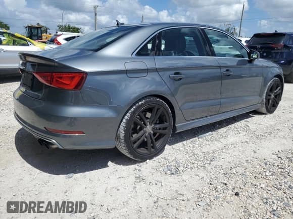✅ 2015 Audi S3 Premium Plus • VIN: WAUBFGFF7F1086290 • Lot: 60282525. Wystawiony na Copart z przebiegiem 75 608 mil. Bezpłatny archiwum sprzedaży aukcyjnych z USA i szczegółowy raport historii pojazdu na DreamBid. Zdjęcie 3.