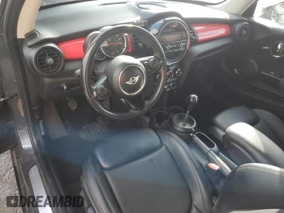 ✅ 2016 MINI Hardtop S • VIN: WMWXP7C5XG2C61080 • Lot: 91973095. Listed on Copart with 115,964 mi. Free auction sales archive from the USA and detailed vehicle history report at DreamBid. Image 8.