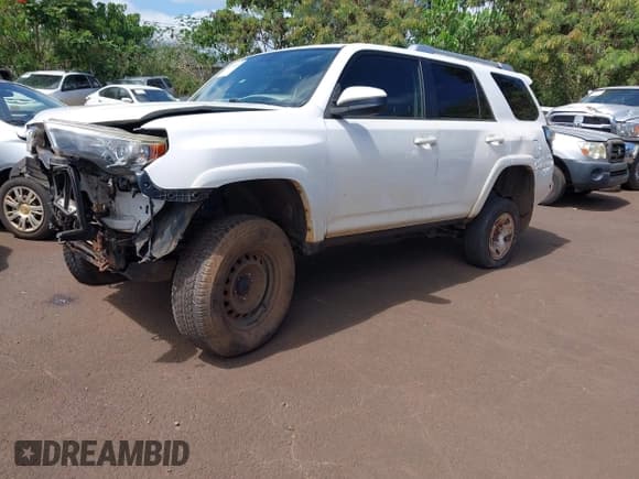✅ 2016 Toyota 4Runner SR5 • VIN: JTEBU5JR1G5313476 • Lot: 43283010. Wystawiony na IAAI z przebiegiem 118 343 mil. Bezpłatny archiwum sprzedaży aukcyjnych z USA i szczegółowy raport historii pojazdu na DreamBid. Zdjęcie 21.
