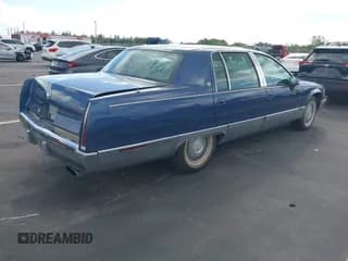 ✅ 1994 Cadillac Fleetwood • VIN: 1G6DW52PXRR718870 • Лот: 43356966. Опубликован ранее на IAAI с пробегом 82 415 миль. Бесплатный доступ к архиву аукционных продаж из США и подробный отчёт об истории автомобиля на DreamBid. Изображение 4.