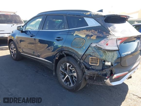 ✅ 2024 Kia Sportage EX • VIN: KNDPVCDG0R7130521 • Lot: 43480201. Listed on IAAI with 16,446 mi. Free auction sales archive from the USA and detailed vehicle history report at DreamBid. Image 3.