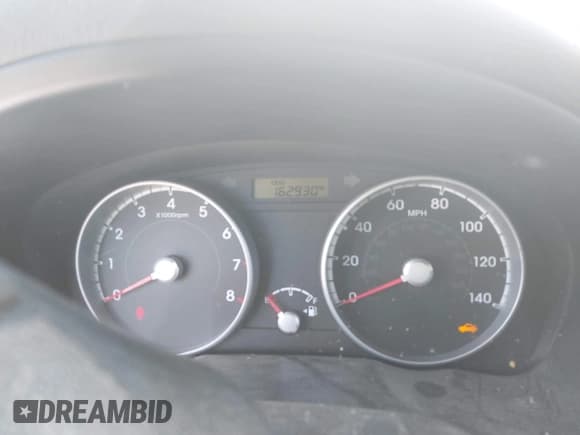 ✅ 2010 Hyundai Accent GS • VIN: KMHCM3AC4AU185476 • Lot: 43540755. Wystawiony na IAAI z przebiegiem 162 930 mil. Bezpłatny archiwum sprzedaży aukcyjnych z USA i szczegółowy raport historii pojazdu na DreamBid. Zdjęcie 7.