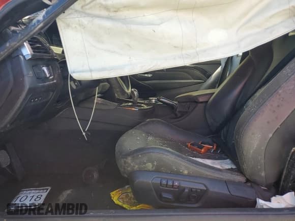 ✅ 2015 BMW M4 • VIN: WBS3R9C50FK330239 • Lot: 82401545. Wystawiony na Copart z przebiegiem Nie podano. Bezpłatny archiwum sprzedaży aukcyjnych z USA i szczegółowy raport historii pojazdu na DreamBid. Zdjęcie 7.