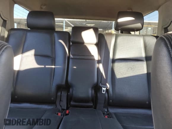 ✅ 2015 Toyota 4Runner Limited • VIN: JTEBU5JR4F5213323 • Lot: 87286475. Listed on Copart with 144,886 mi. Free auction sales archive from the USA and detailed vehicle history report at DreamBid. Image 10.