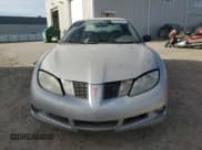 ✅ 2005 Pontiac Sunfire SL • VIN: 3G2JB52F35S123339 • Lot: 81781215. Wystawiony na Copart z przebiegiem 206 324 mil. Bezpłatny archiwum sprzedaży aukcyjnych z USA i szczegółowy raport historii pojazdu na DreamBid. Zdjęcie 5.