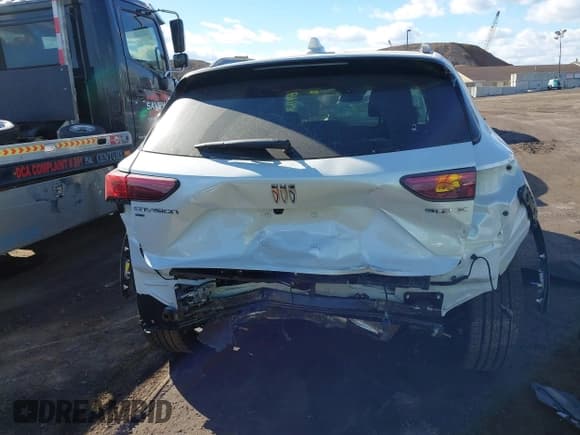 ✅ 2024 Buick Envision Sport Touring • VIN: LRBFZPE49RD068791 • Lot: 41473918. Listed on IAAI with 1,763 mi. Free auction sales archive from the USA and detailed vehicle history report at DreamBid. Image 16.