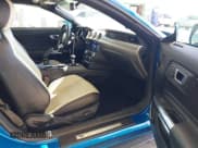 ✅ 2020 Ford Mustang EcoBoost Premium • VIN: 1FATP8UH4L5156790 • Lot: 43701894. Wystawiony na IAAI z przebiegiem 50 775 mil. Bezpłatny archiwum sprzedaży aukcyjnych z USA i szczegółowy raport historii pojazdu na DreamBid. Zdjęcie 5.