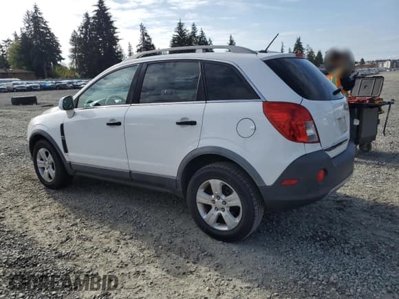 ✅ 2013 Chevrolet Captiva Sport LS • VIN: 3GNAL2EK5DS551225 • Lot: 55099845. Wystawiony na Copart z przebiegiem 131 419 mil. Bezpłatny archiwum sprzedaży aukcyjnych z USA i szczegółowy raport historii pojazdu na DreamBid. Zdjęcie 2.