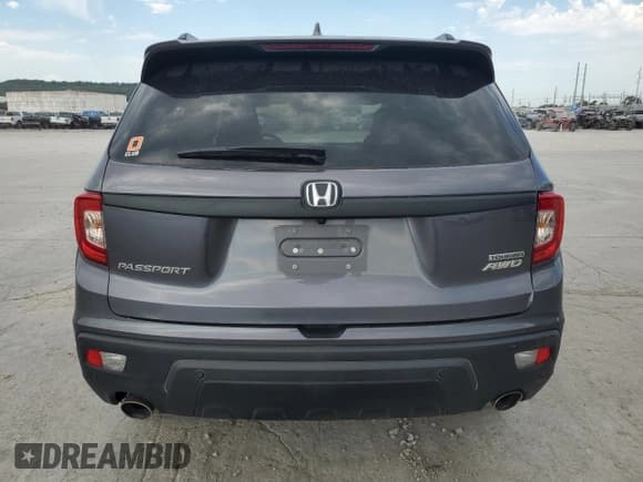 ✅ 2021 Honda Passport Touring • VIN: 5FNYF8H93MB028255 • Lot: 67320475. Listed on Copart with 92,692 mi. Free auction sales archive from the USA and detailed vehicle history report at DreamBid. Image 6.