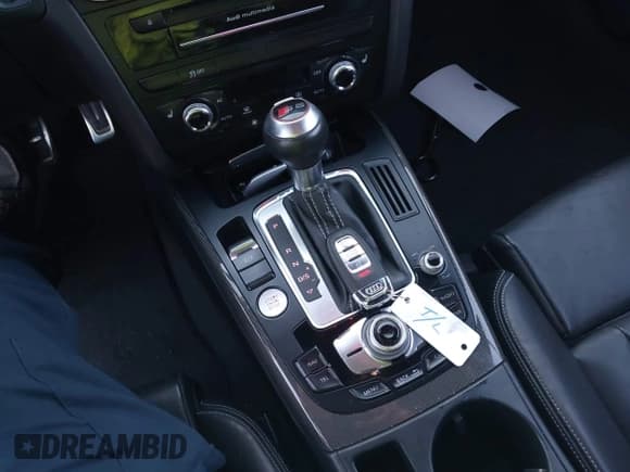 ✅ 2013 Audi S5 Premium Plus • VIN: WAUCGAFR2DA064204 • Лот: 42086797. Опубликован ранее на IAAI с пробегом 113 634 миль. Бесплатный доступ к архиву аукционных продаж из США и подробный отчёт об истории автомобиля на DreamBid. Изображение 11.