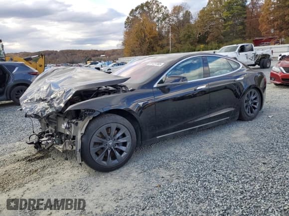✅ 2020 Tesla Model S Long Range • VIN: 5YJSA1E28LF360256 • Лот: 91121165. Опубликован ранее на Copart с пробегом Не указан. Бесплатный доступ к архиву аукционных продаж из США и подробный отчёт об истории автомобиля на DreamBid. Изображение 1.