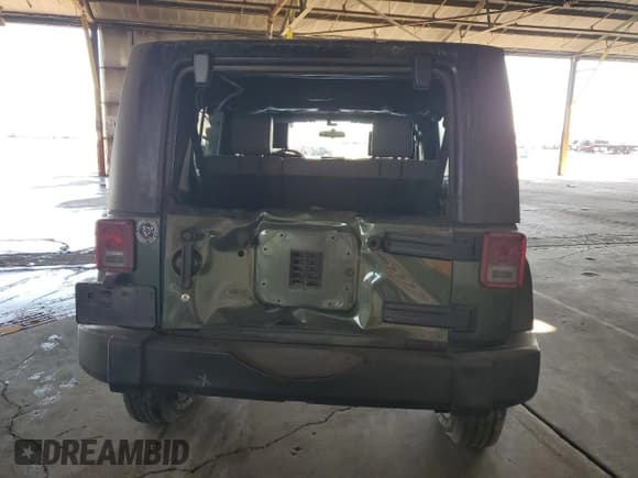 ✅ 2008 Jeep Wrangler Unlimited X • VIN: 1J4GA39118L608025 • Лот: 44418635. Опубликован ранее на Copart с пробегом 207 862 миль. Бесплатный доступ к архиву аукционных продаж из США и подробный отчёт об истории автомобиля на DreamBid. Изображение 6.