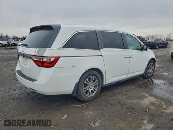 ✅ 2013 Honda Odyssey EX-L • VIN: 5FNRL5H64DB076316 • Lot: 95239825. Listed on Copart with 134,128 mi. Free auction sales archive from the USA and detailed vehicle history report at DreamBid. Image 3.