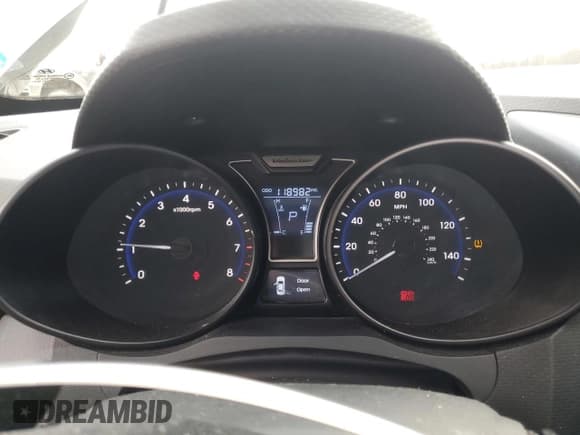 ✅ 2015 Hyundai Veloster Turbo • VIN: KMHTC6AE0FU221208 • Lot: 86242934. Listed on Copart with 118,982 mi. Free auction sales archive from the USA and detailed vehicle history report at DreamBid. Image 9.