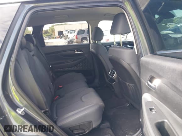 ✅ 2019 Hyundai Santa Fe SE • VIN: 5NMS23AD1KH044131 • Lot: 43237640. Wystawiony na IAAI z przebiegiem 105 619 mil. Bezpłatny archiwum sprzedaży aukcyjnych z USA i szczegółowy raport historii pojazdu na DreamBid. Zdjęcie 8.