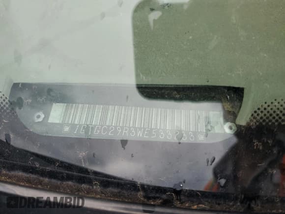 ✅ 1998 GMC Sierra 2500 • VIN: 1GTGC29R3WE533233 • Лот: 56223535. Опубликован ранее на Copart с пробегом 171 217 миль. Бесплатный доступ к архиву аукционных продаж из США и подробный отчёт об истории автомобиля на DreamBid. Изображение 13.